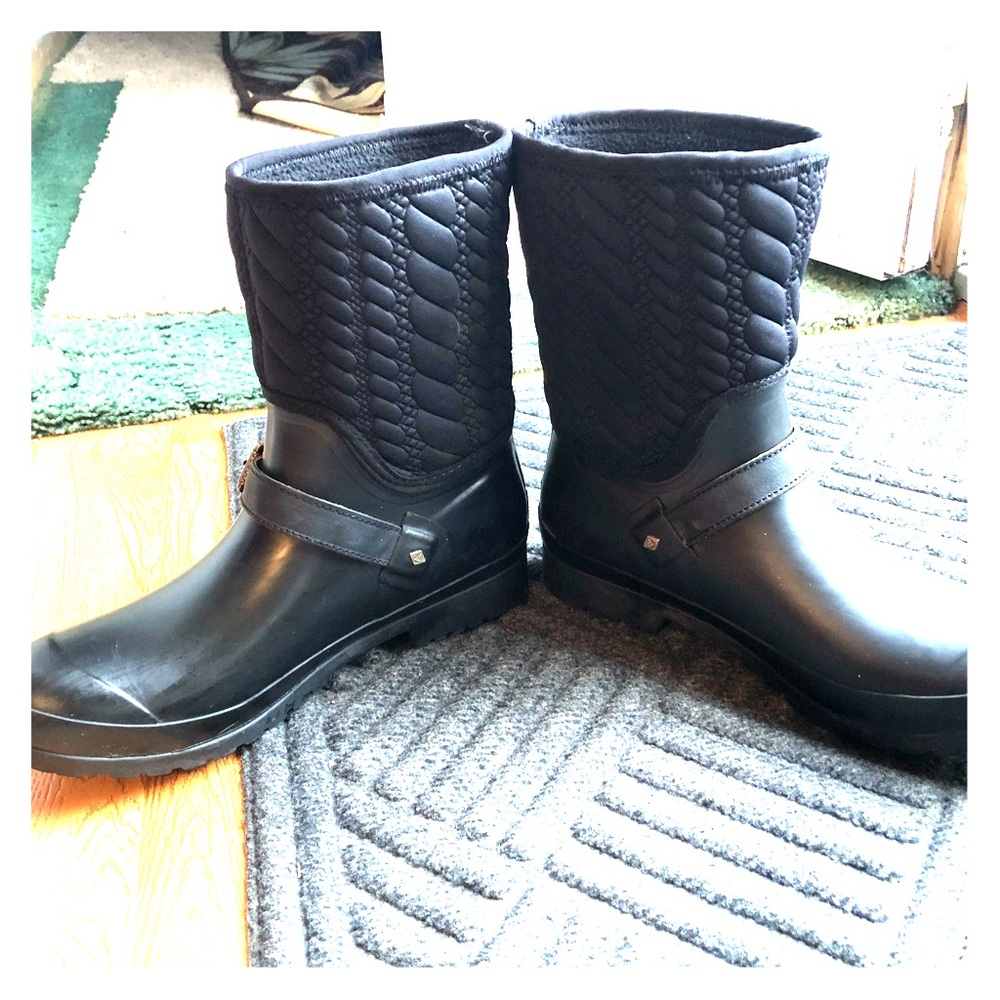 Sperry rain boots